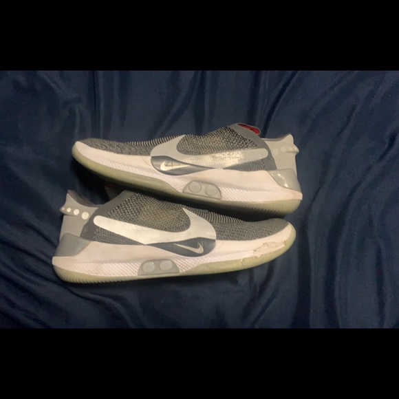 Nike adapt bb size 10.5 8/10 condition - Picture 3 of 5